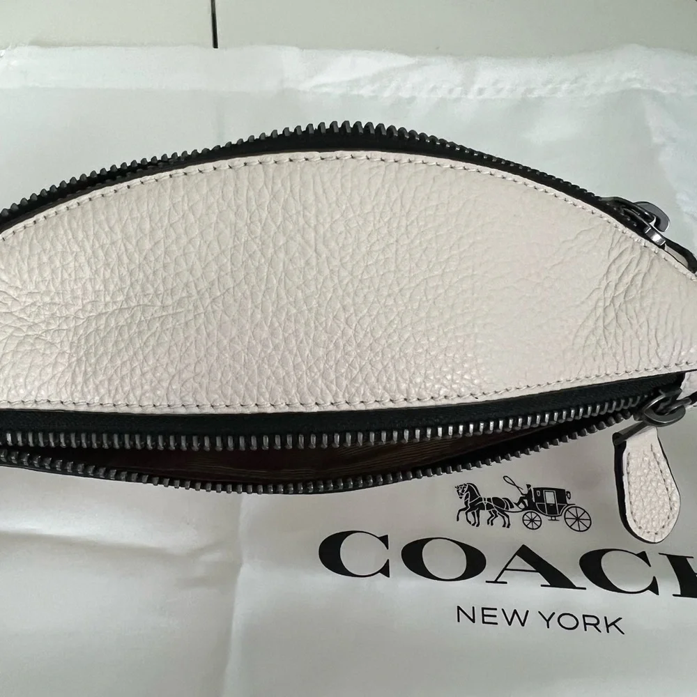 Coach Leather  Belt Bag - Picture 9 of 9